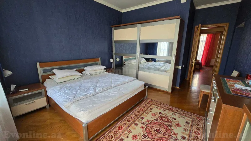 Satılır 3 otaqlı Mənzil Köhnə tikili 110 m² Sahil m. - şəkil 4