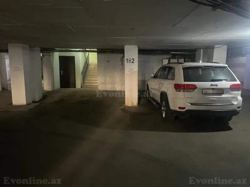 Satılır Qaraj 100 m² Nəriman Nərimanov m.