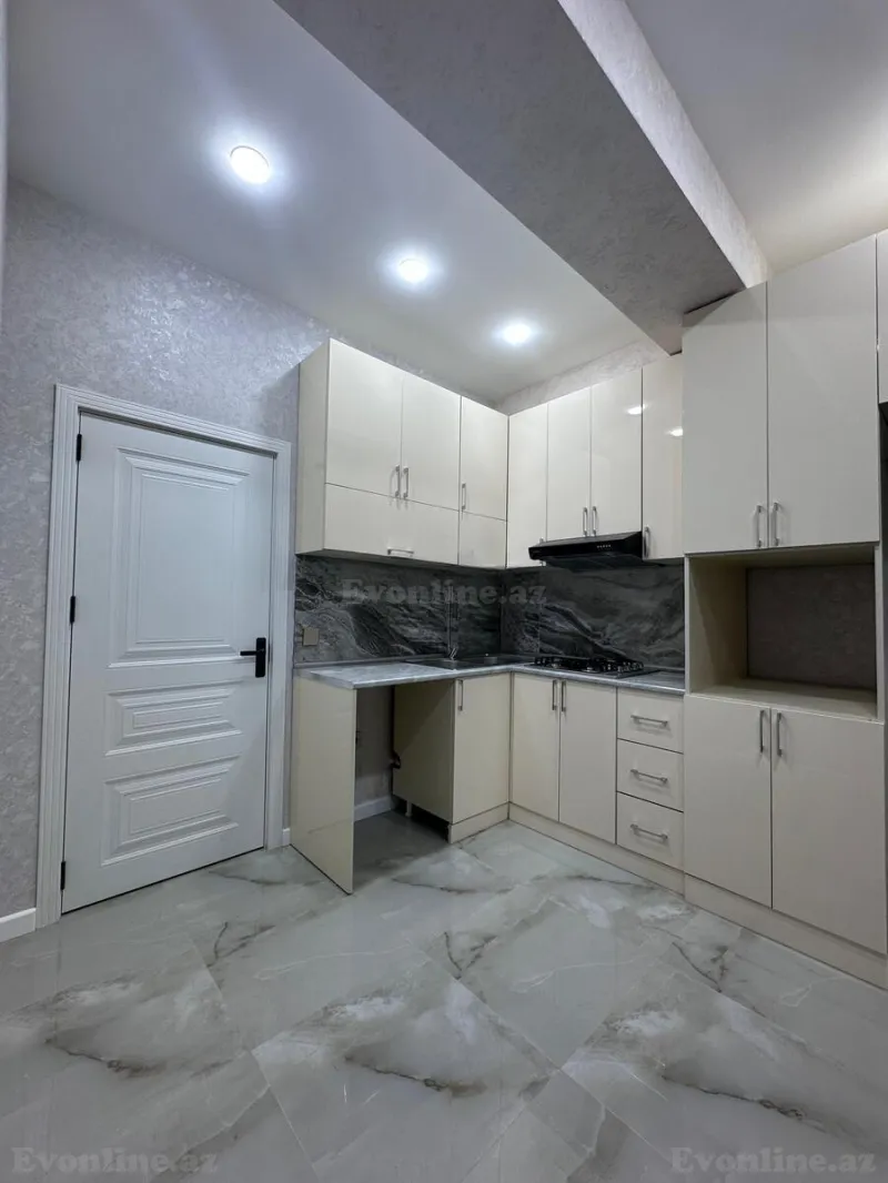 Satılır 2 otaqlı Mənzil Yeni tikili 70 m² Qaraçuxur - şəkil 6