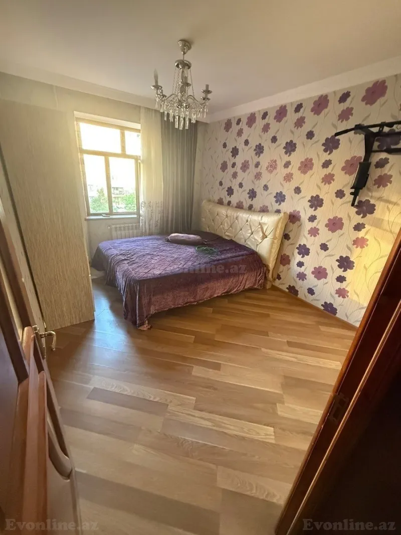 Satılır 3 otaqlı Mənzil Köhnə tikili 75 m² Yeni Günəşli - şəkil 4
