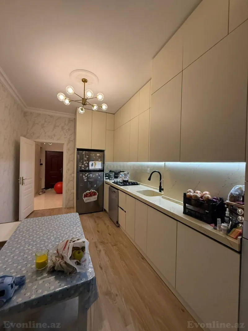 3 otaqlı Mənzil 92.5 m² Zabrat Satılır