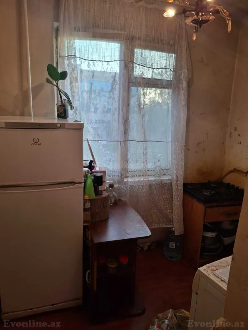 Satılır 2 otaqlı Mənzil Köhnə tikili 60 m² Xalqlar Dostluğu m. - şəkil 5