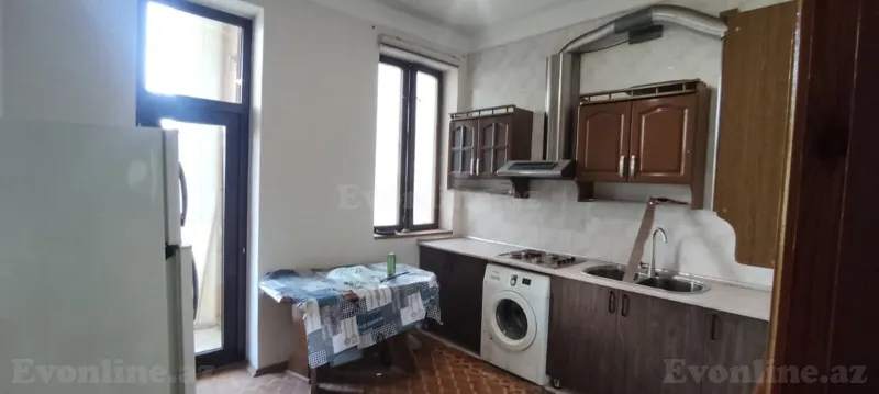 Kirayə verilir 2 otaqlı Mənzil Yeni tikili 65 m² Memar Əcəmi m. - şəkil 3