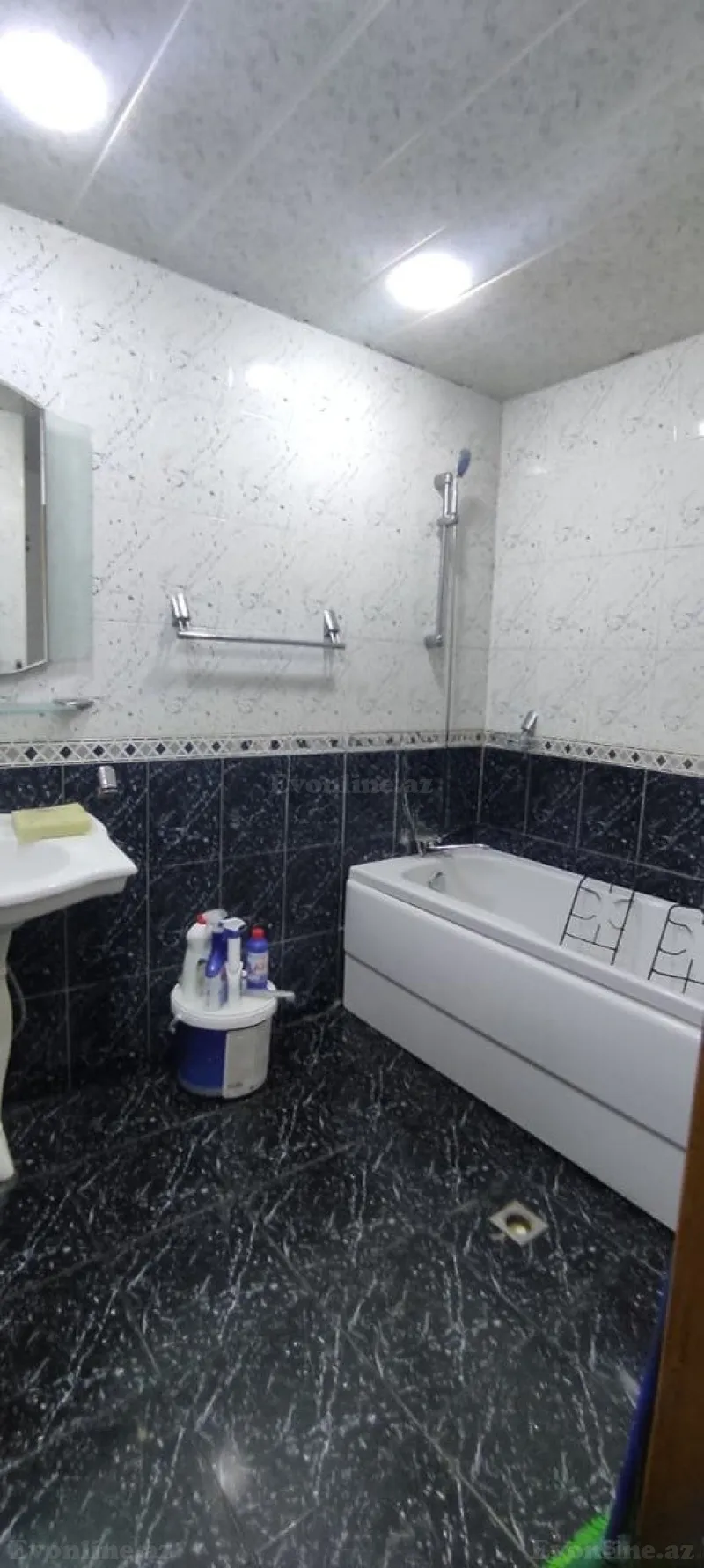 Kirayə verilir 2 otaqlı Mənzil Yeni tikili 65 m² Memar Əcəmi m. - şəkil 5
