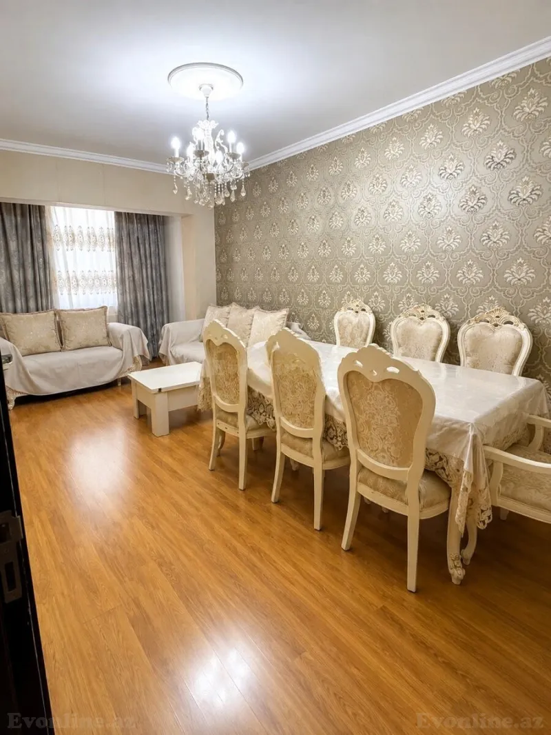 4 otaqlı Mənzil 105 m² Xətai r. Satılır