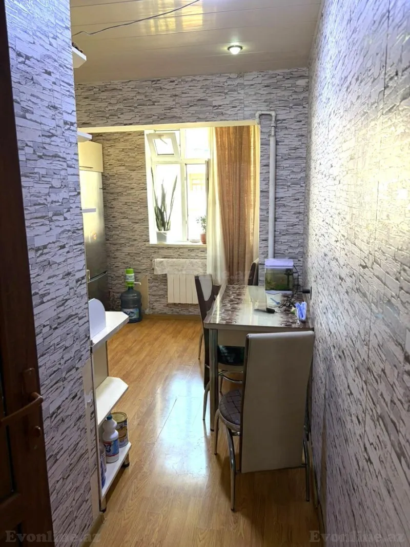 Satılır 4 otaqlı Mənzil Köhnə tikili 105 m² Xətai r. - şəkil 3