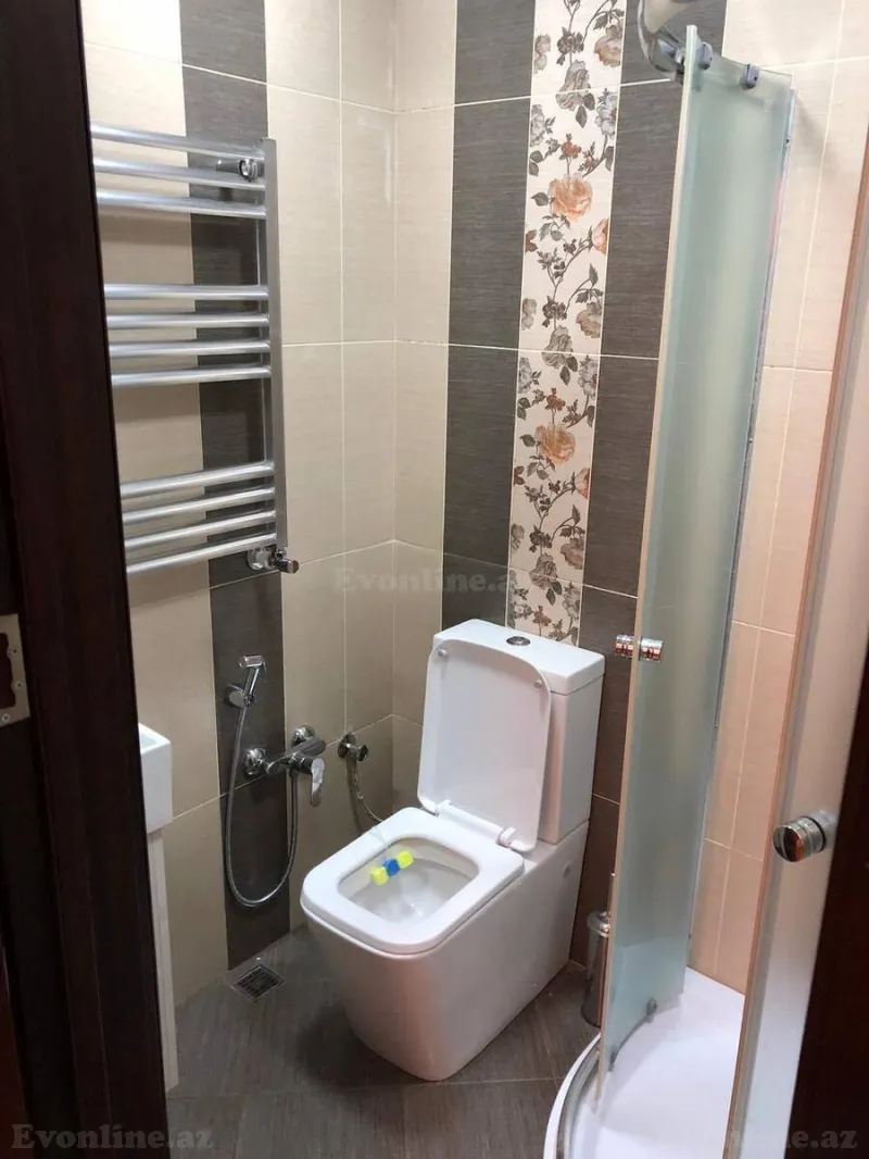 Kirayə verilir 3 otaqlı Mənzil Yeni tikili 130 m² 8 Noyabr m. - şəkil 8