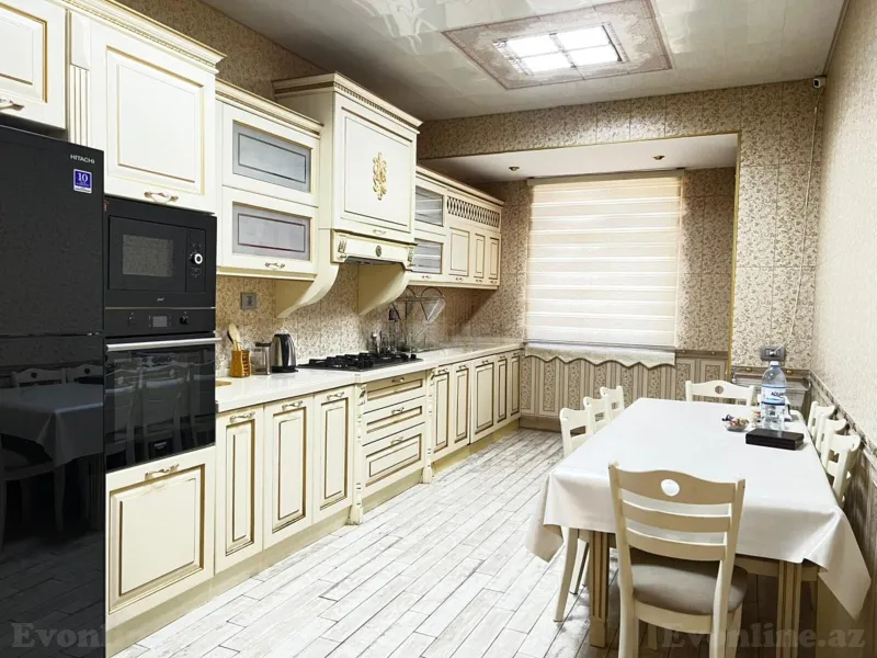Kirayə verilir 4 otaqlı Mənzil Yeni tikili 236 m² İnşaatçılar m. - şəkil 3