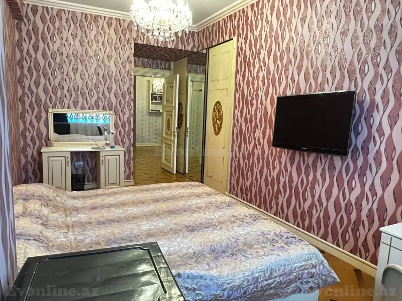 Kirayə verilir 4 otaqlı Mənzil Yeni tikili 236 m² İnşaatçılar m. - şəkil 4
