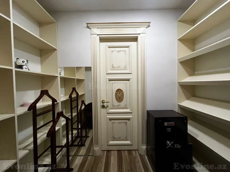 Kirayə verilir 4 otaqlı Mənzil Yeni tikili 236 m² İnşaatçılar m. - şəkil 13