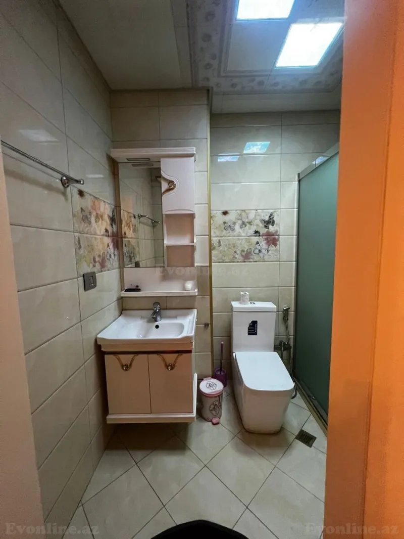 Kirayə verilir 4 otaqlı Mənzil Yeni tikili 236 m² İnşaatçılar m. - şəkil 28