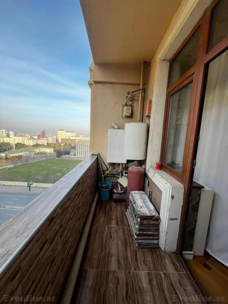 Kirayə verilir 4 otaqlı Mənzil Yeni tikili 236 m² İnşaatçılar m. - şəkil 29