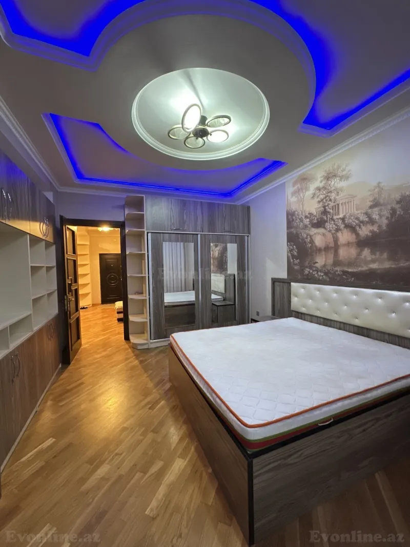 Satılır 3 otaqlı Mənzil Yeni tikili 120 m² İnşaatçılar m. - şəkil 3
