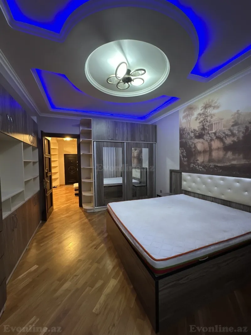 Satılır 3 otaqlı Mənzil Yeni tikili 120 m² İnşaatçılar m. - şəkil 5
