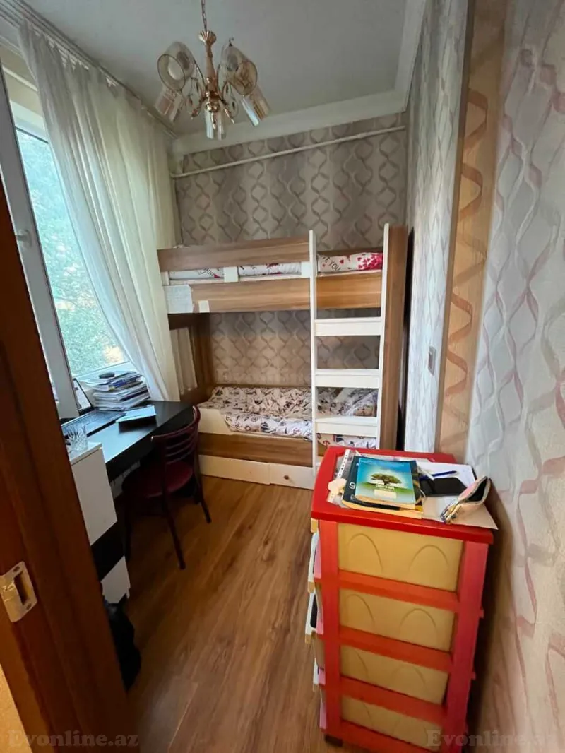 Kirayə verilir 2 otaqlı Mənzil Köhnə tikili 45 m² Memar Əcəmi m. - şəkil 2