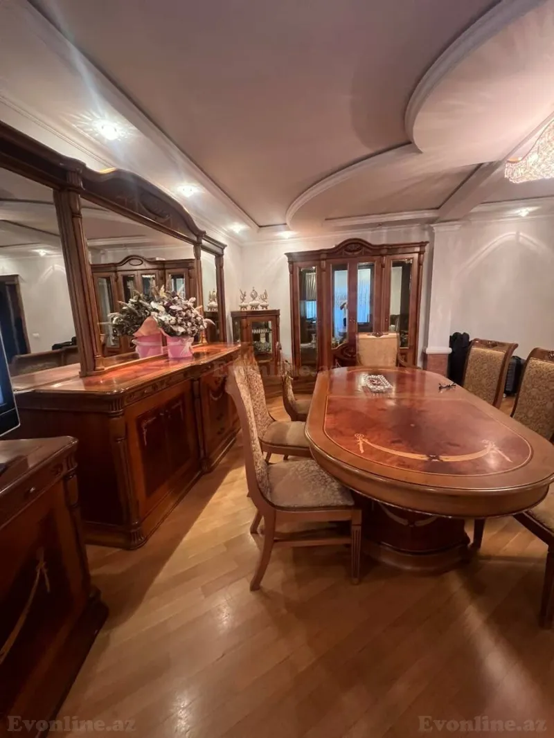 Satılır 5 otaqlı Mənzil Köhnə tikili 130 m² Bakıxanov - şəkil 7