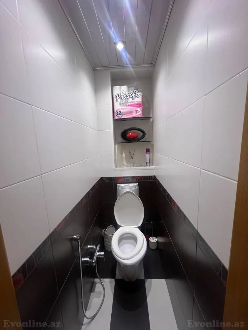 Satılır 5 otaqlı Mənzil Köhnə tikili 130 m² Bakıxanov - şəkil 12