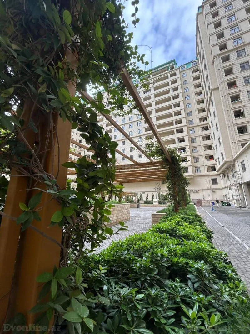 Satılır 3 otaqlı Mənzil Yeni tikili 116 m² Gənclik m. - şəkil 2