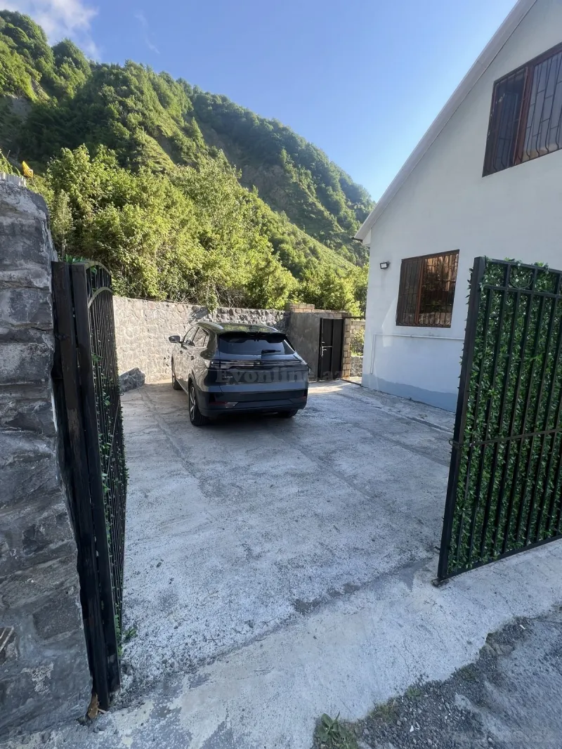 Kirayə verilir 3 otaqlı Həyət evi 100 m² Qax - şəkil 15