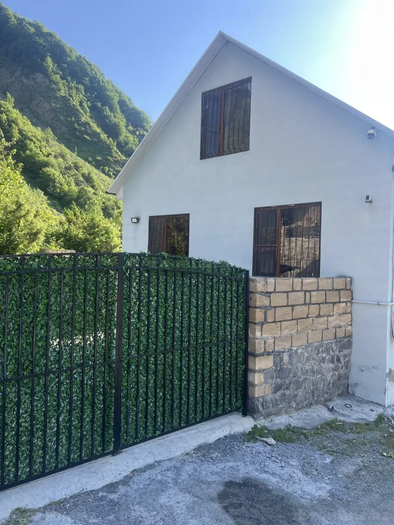 Kirayə verilir 3 otaqlı Həyət evi 100 m² Qax - şəkil 16