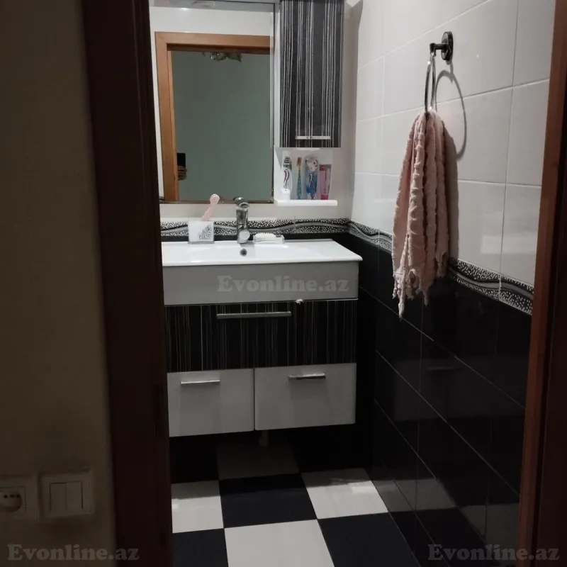 Satılır 3 otaqlı Mənzil Köhnə tikili 108 m² Günəşli - şəkil 13