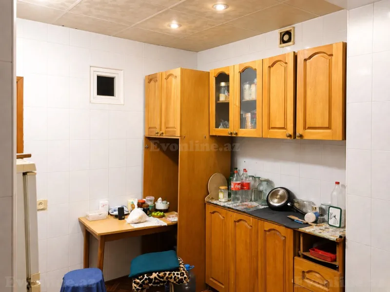 Satılır 2 otaqlı Mənzil Köhnə tikili 60 m² Xalqlar Dostluğu m. - şəkil 3