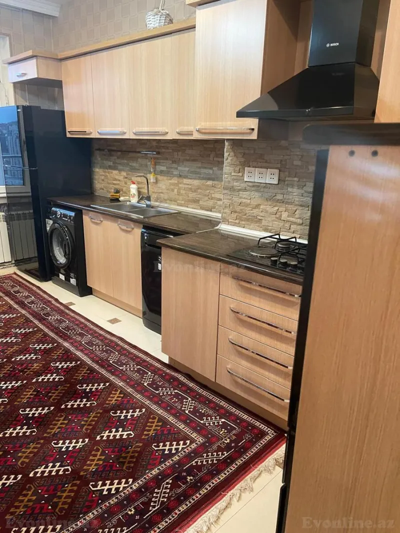 Kirayə verilir 3 otaqlı Mənzil Yeni tikili 135 m² Xətai r. - şəkil 2