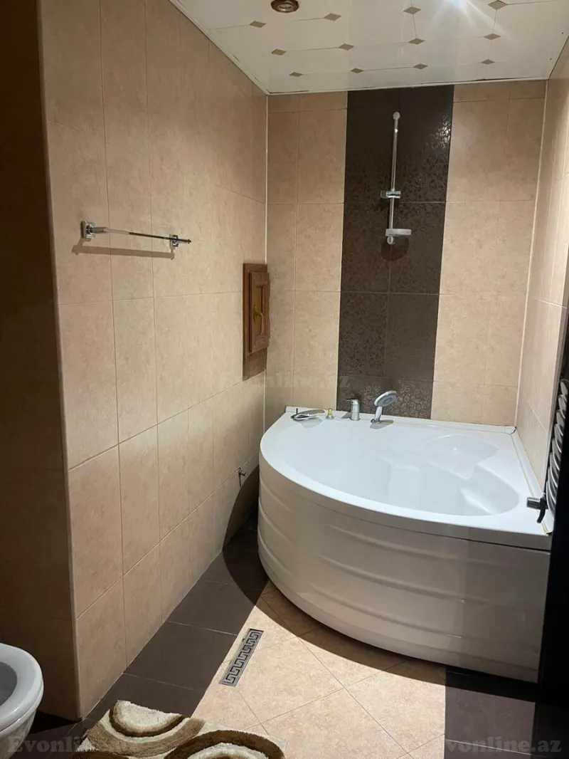 Kirayə verilir 3 otaqlı Mənzil Yeni tikili 135 m² Xətai r. - şəkil 9