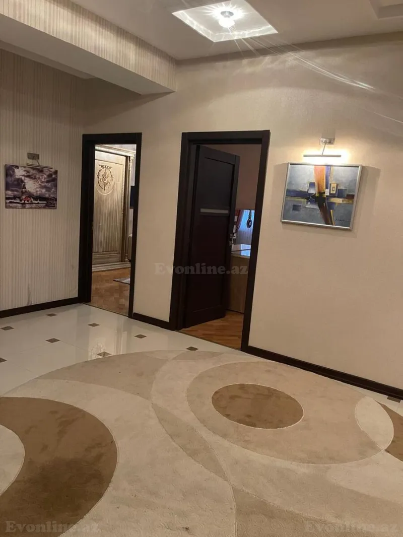 Kirayə verilir 3 otaqlı Mənzil Yeni tikili 135 m² Xətai r. - şəkil 10