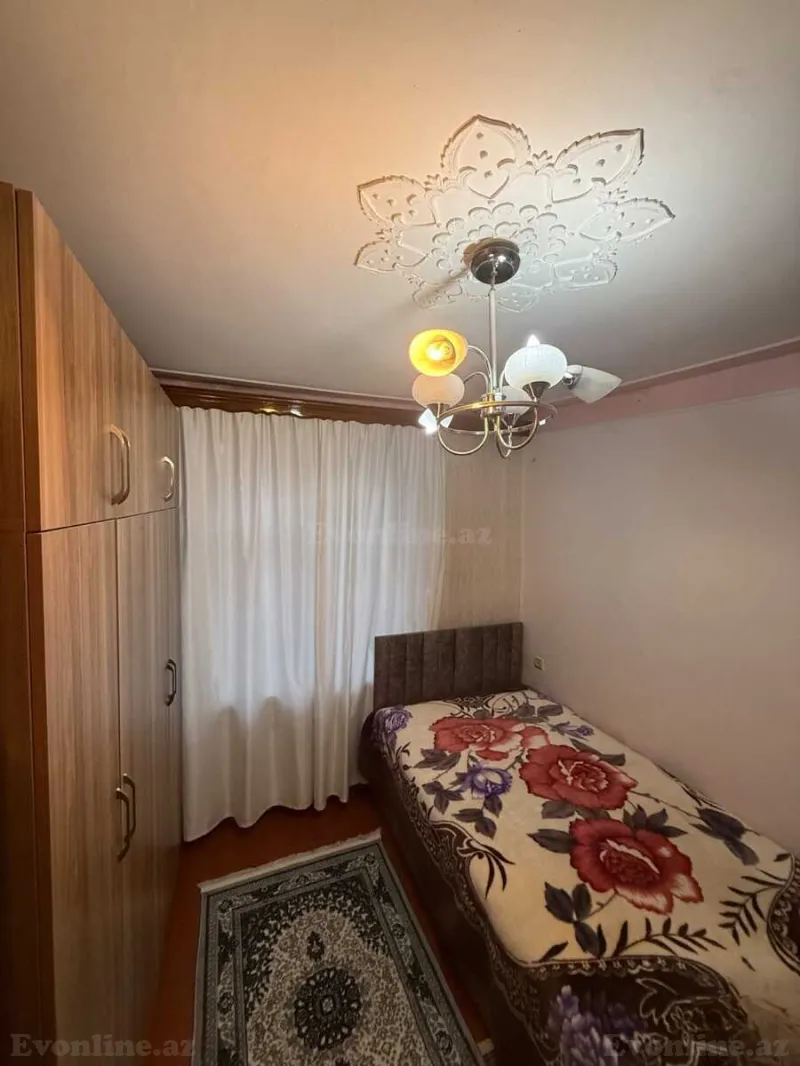 Satılır 2 otaqlı Mənzil Köhnə tikili 65 m² Həzi Aslanov m. - şəkil 3