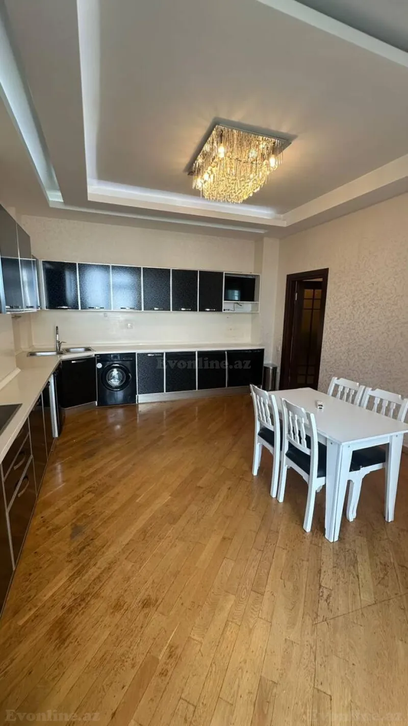 Kirayə verilir 4 otaqlı Mənzil Yeni tikili 200 m² 28 May m. - şəkil 5
