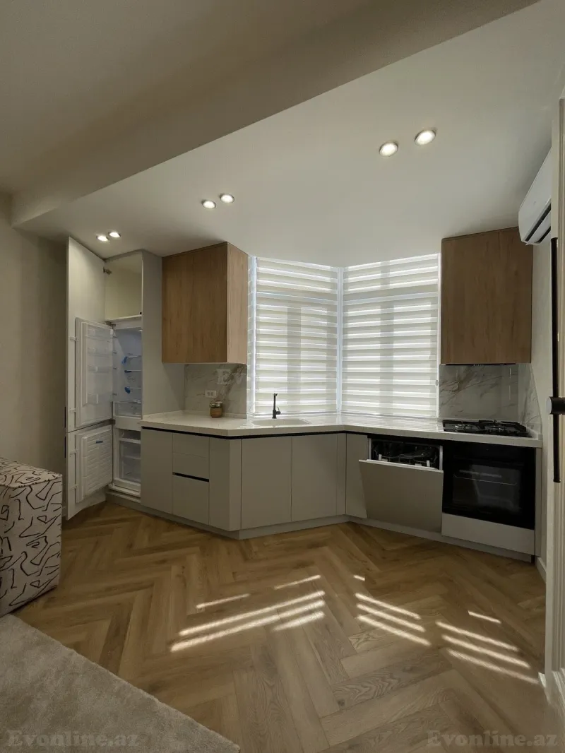 Satılır 3 otaqlı Mənzil Yeni tikili 79 m² Gənclik m. - şəkil 4