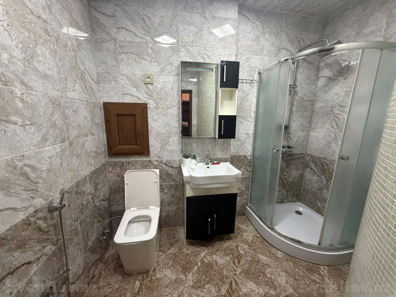 Kirayə verilir 2 otaqlı Mənzil Yeni tikili 60 m² Xətai r. - şəkil 5