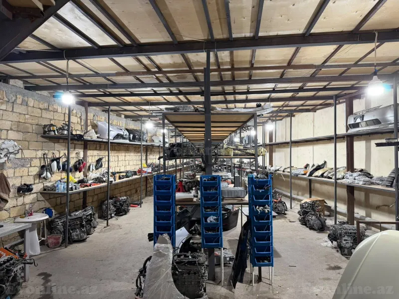 Kirayə verilir Obyekt 1400 m² 8 Noyabr m. - şəkil 19