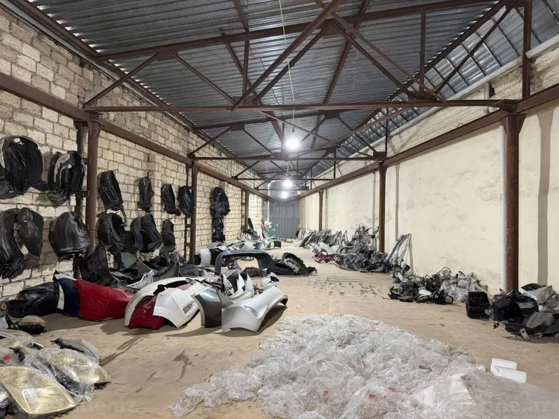 Kirayə verilir Obyekt 1400 m² 8 Noyabr m. - şəkil 20