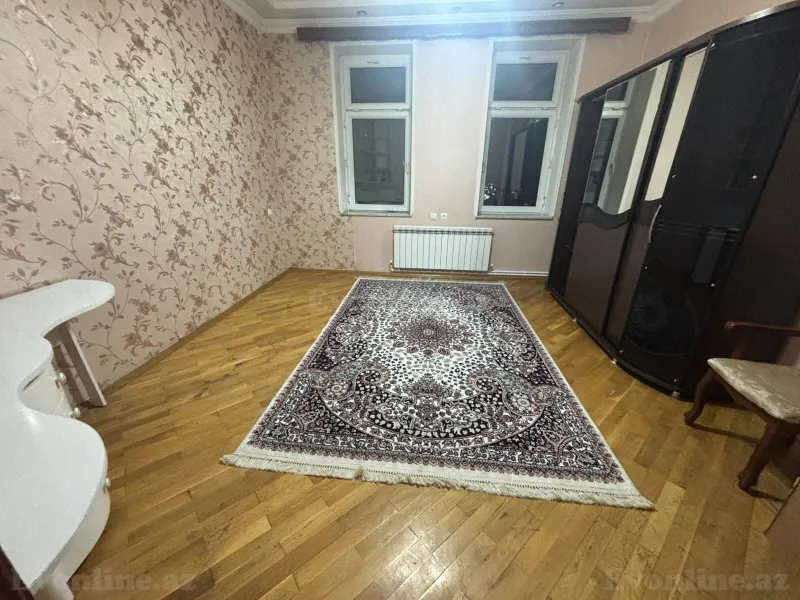 Kirayə verilir 4 otaqlı Mənzil Köhnə tikili 90 m² Nəsimi r. - şəkil 9