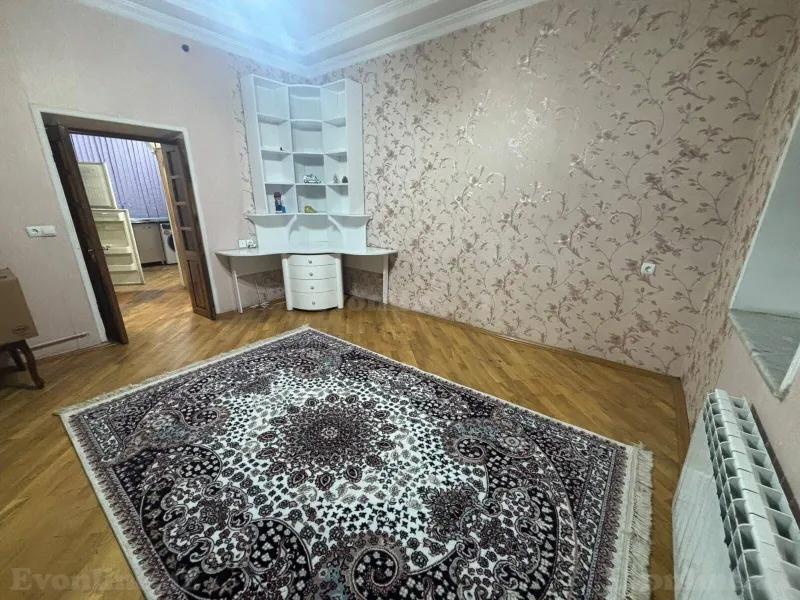 Kirayə verilir 4 otaqlı Mənzil Köhnə tikili 90 m² Nəsimi r. - şəkil 10