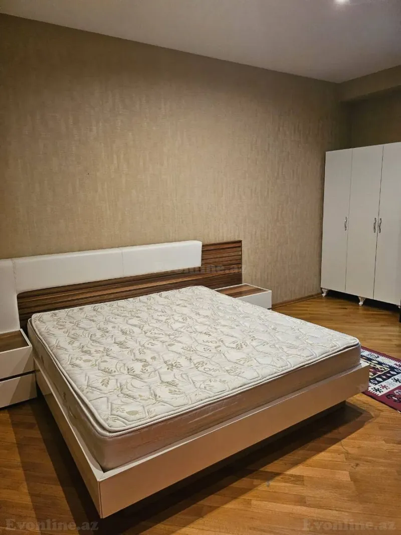 Kirayə verilir 3 otaqlı Mənzil Yeni tikili 129 m² İnşaatçılar m. - şəkil 3