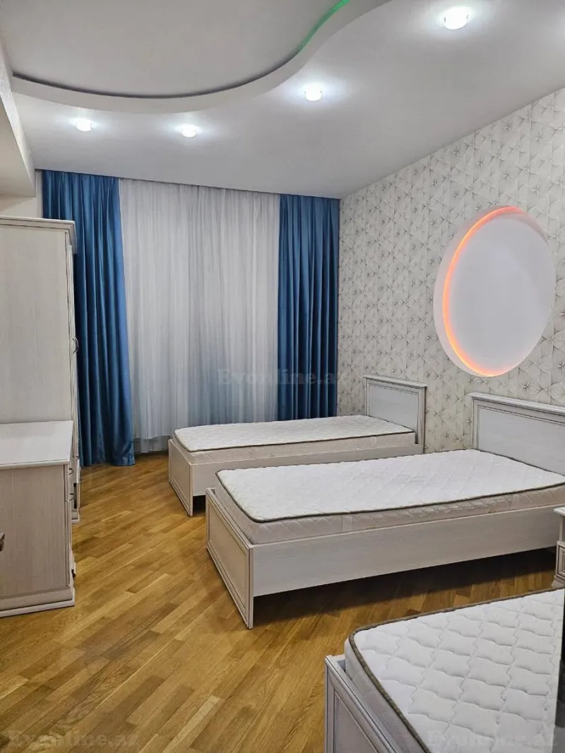 Kirayə verilir 3 otaqlı Mənzil Yeni tikili 129 m² İnşaatçılar m. - şəkil 6