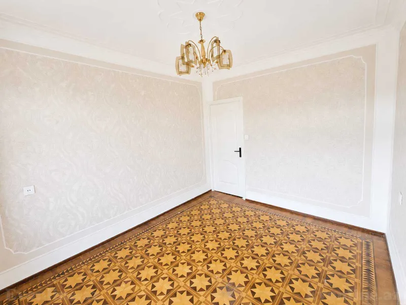 Kirayə verilir 2 otaqlı Mənzil Köhnə tikili 60 m² Neftçilər m. - şəkil 4