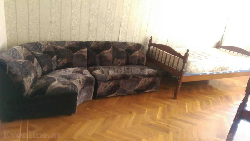 Kirayə verilir 3 otaqlı Mənzil Köhnə tikili 200 m² Nərimanov r. - şəkil 4