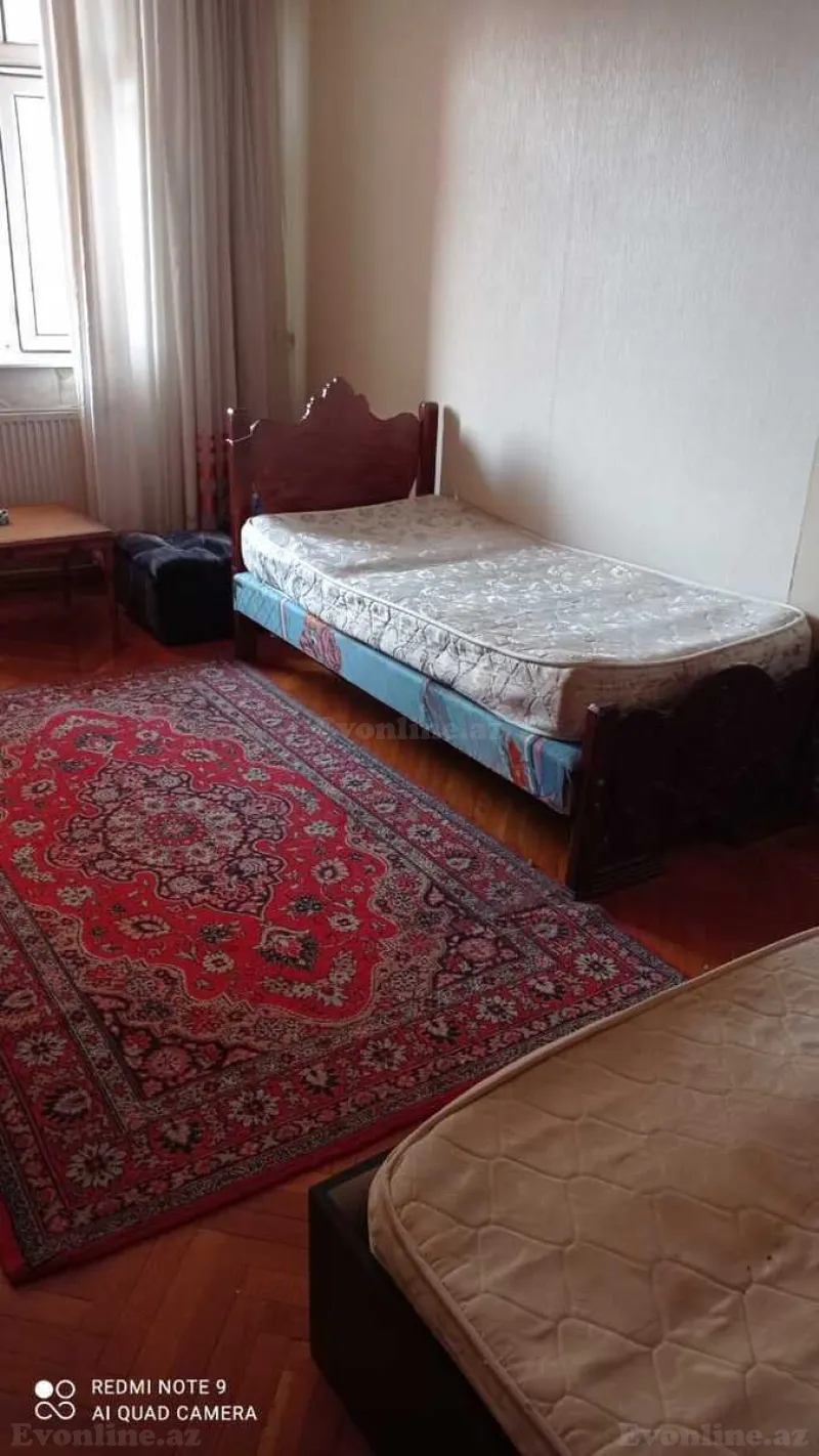Kirayə verilir 3 otaqlı Mənzil Köhnə tikili 200 m² Nərimanov r. - şəkil 6