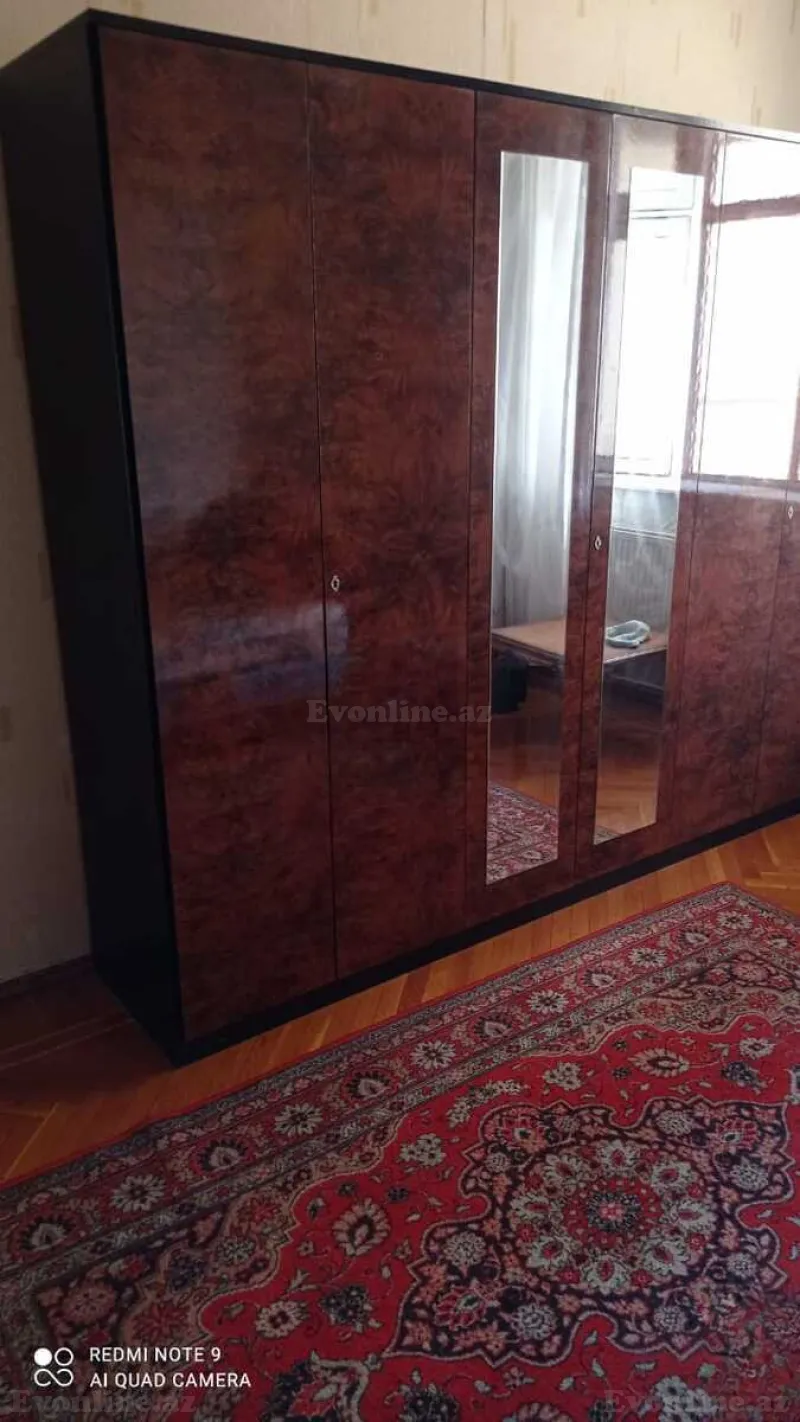 Kirayə verilir 3 otaqlı Mənzil Köhnə tikili 200 m² Nərimanov r. - şəkil 8