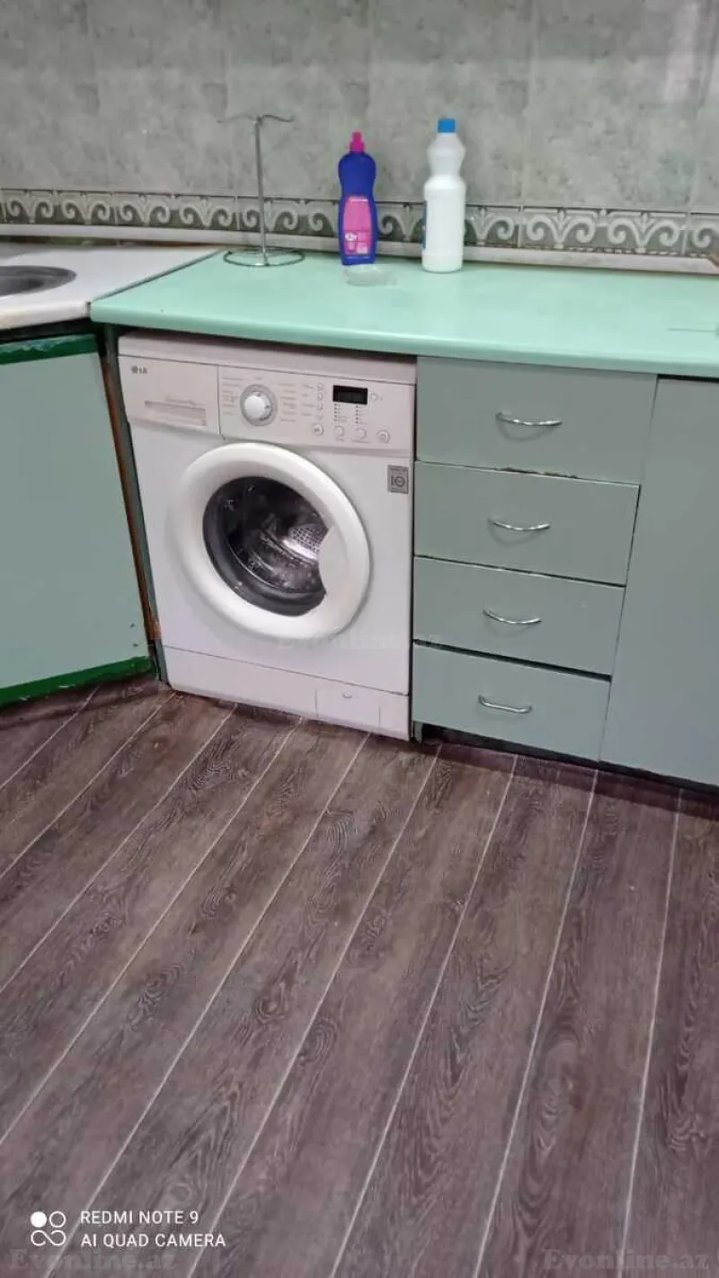 Kirayə verilir 3 otaqlı Mənzil Köhnə tikili 200 m² Nərimanov r. - şəkil 12