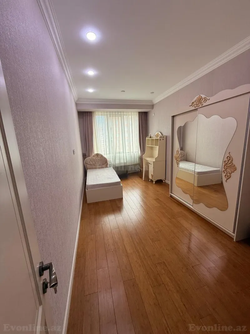 Kirayə verilir 3 otaqlı Mənzil Yeni tikili 90 m² Memar Əcəmi m. - şəkil 5
