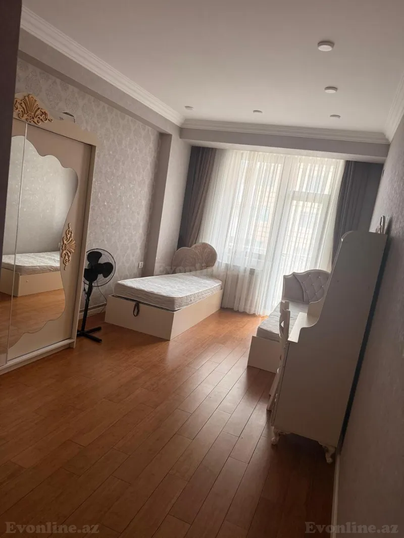 Kirayə verilir 3 otaqlı Mənzil Yeni tikili 90 m² Memar Əcəmi m. - şəkil 6
