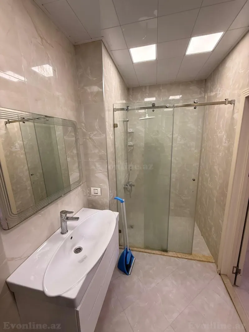 Kirayə verilir 3 otaqlı Mənzil Yeni tikili 90 m² Memar Əcəmi m. - şəkil 9