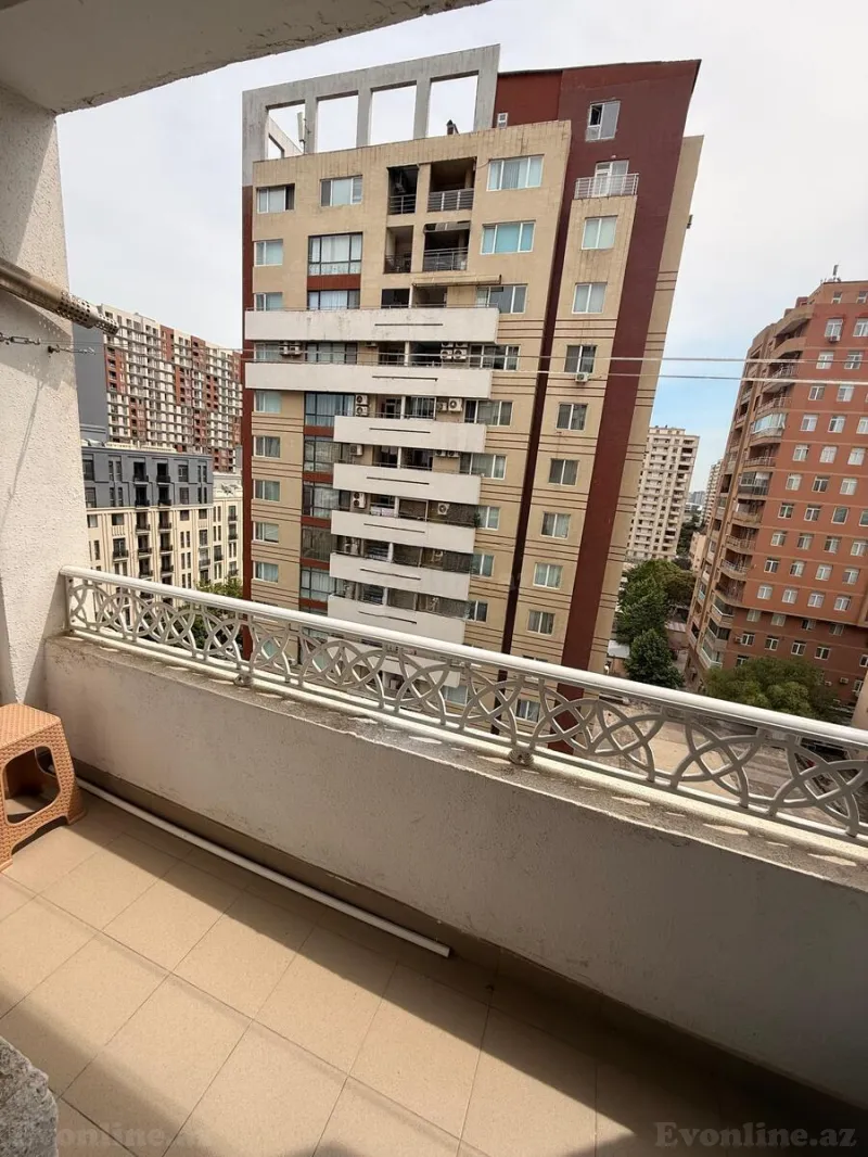 Kirayə verilir 3 otaqlı Mənzil Yeni tikili 90 m² Memar Əcəmi m. - şəkil 12