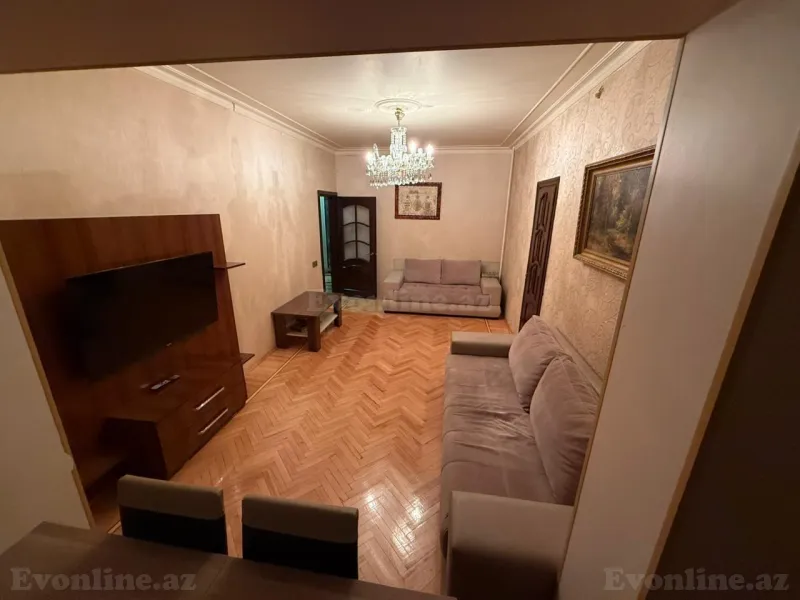 Satılır 4 otaqlı Mənzil Köhnə tikili 100 m² 4-cü mikrorayon - şəkil 2