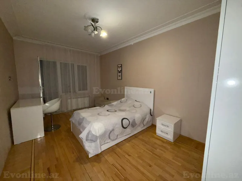 Satılır 4 otaqlı Mənzil Köhnə tikili 100 m² 4-cü mikrorayon - şəkil 8